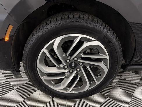 Used 2025 Lincoln Navigator Reserve image 11