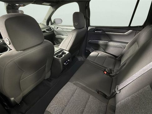 Certified 2025 GMC Acadia Elevation image 28