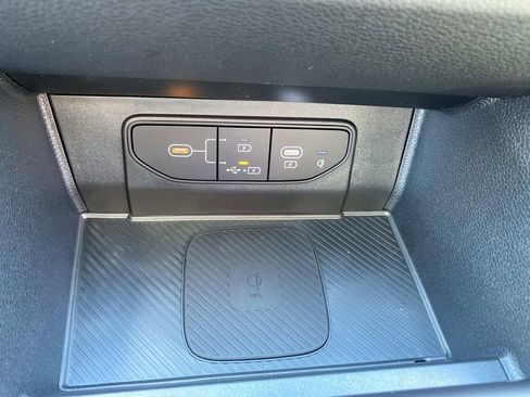 New 2026 Kia Sportage SX image 13