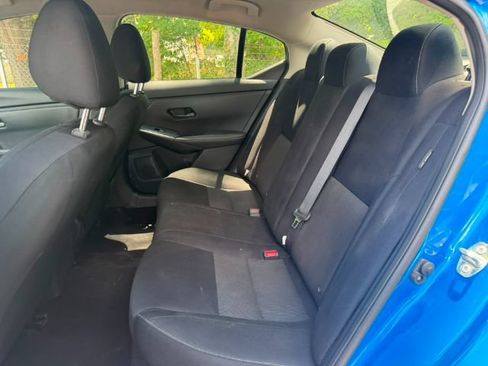 Used 2025 Nissan Sentra SV FWD image 16