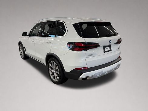 Used 2024 BMW X5 xDrive40i w/ Premium Package AWD/4WD image 6