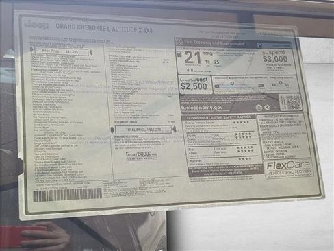 New 2025 Jeep Grand Cherokee L Altitude image 18