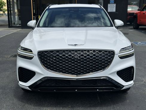 Used 2022 Genesis GV70 3.5T Sport w/ Sport Prestige Package AWD/4WD image 5