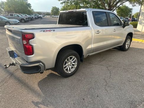 Used 2021 Chevrolet Silverado 1500 LT w/ Bed Protection Package AWD/4WD image 6