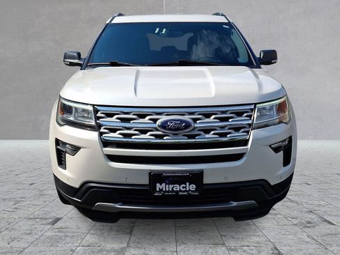 Used 2019 Ford Explorer XLT w/ Equipment Group 202A AWD/4WD image 2