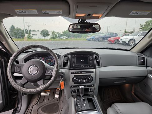 Used 2007 Jeep Grand Cherokee SRT8 w/ SRT Option Group I AWD/4WD image 5
