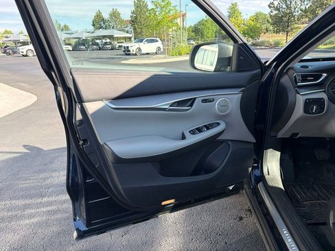 Used 2025 INFINITI QX50 Luxe AWD/4WD image 9