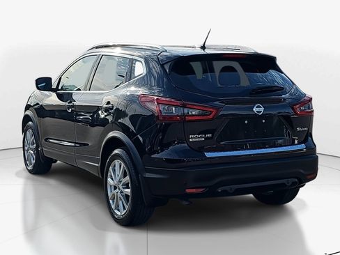 Used 2020 Nissan Rogue Sport SV image 5