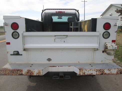 Used 2011 Chevrolet Silverado 2500 W/T AWD/4WD image 7