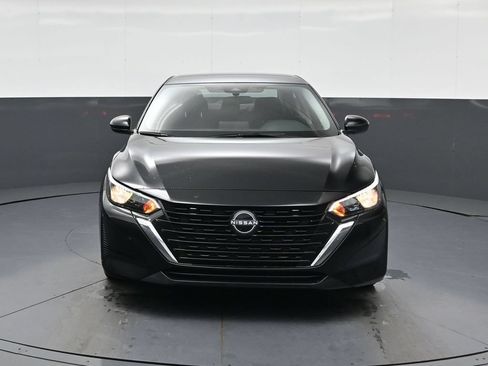 Used 2025 Nissan Sentra SV w/ All-Weather Package FWD image 3
