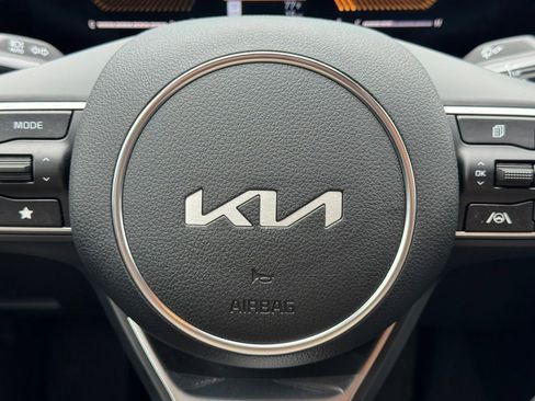 New 2026 Kia K5 LXS image 21