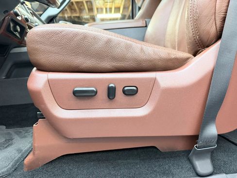 Used 2011 Ford F350 King Ranch w/ King Ranch w/Chrome Pkg image 17