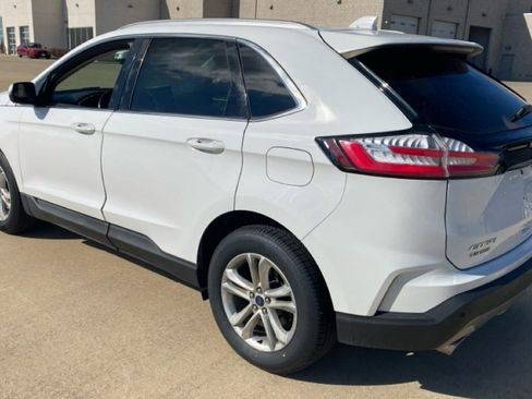 Used 2020 Ford Edge SEL image 5