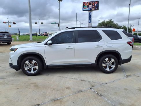 Certified 2024 Honda Pilot EX-L image 4