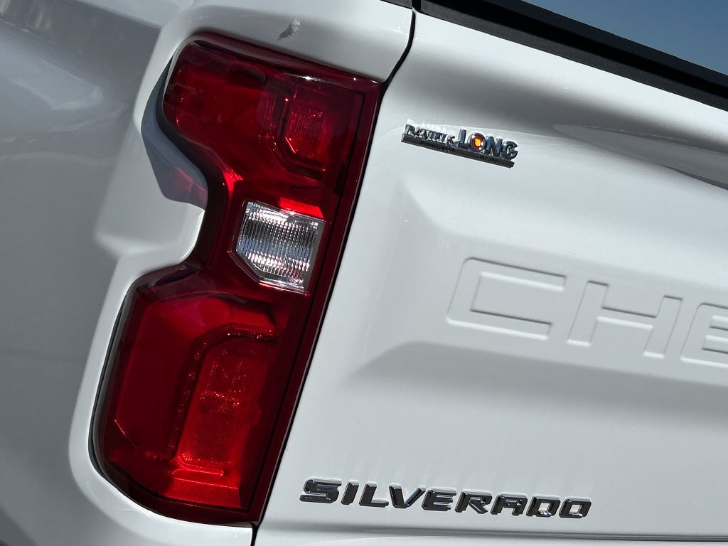 Used 2025 Chevrolet Silverado 1500 RST AWD/4WD image 23