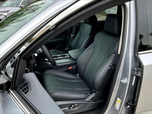 New 2026 Acura MDX SH-AWD image 9