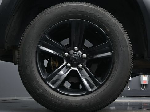 Used 2024 RAM 1500 Warlock AWD/4WD image 12