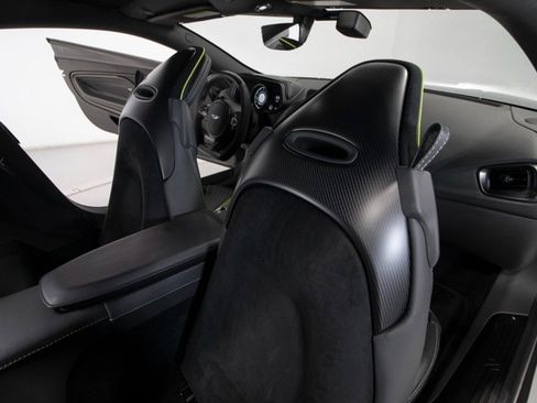 Used 2019 Aston Martin DB11 AMR image 57