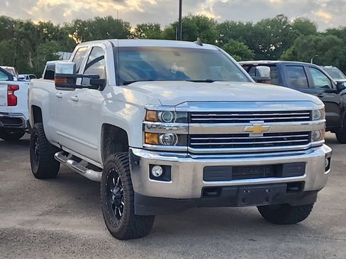 Used 2018 Chevrolet Silverado 2500 LT w/ All Star Edition AWD/4WD image 2