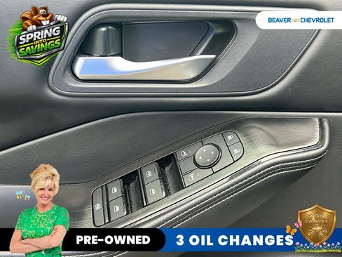 Used 2025 Nissan Rogue SV image 29