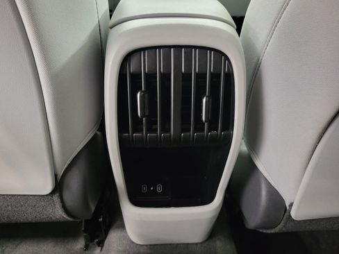 Used 2025 Hyundai Kona SEL FWD image 22