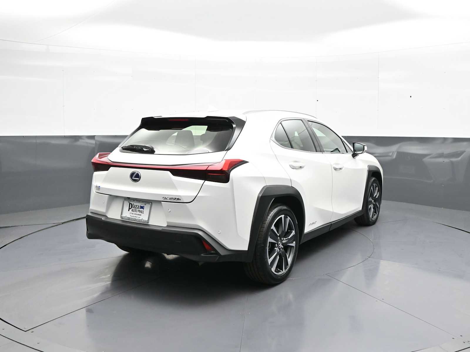 Used 2021 Lexus UX 250h w/ Premium Package AWD/4WD image 5
