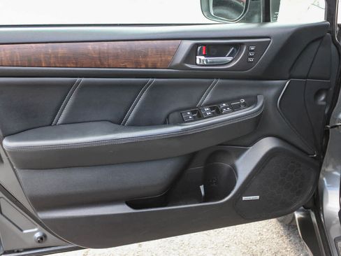 Used 2019 Subaru Outback 2.5i Limited image 19