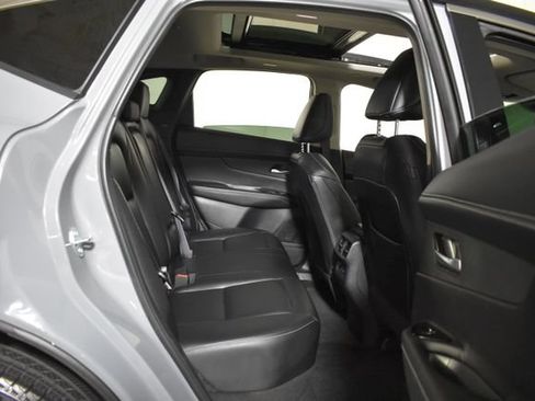 Certified 2025 Nissan Murano SL w/ Cargo Package AWD/4WD image 36