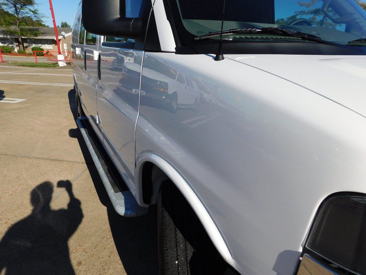 Used 2025 Chevrolet Express 2500 w/ Driver Convenience Package RWD image 7