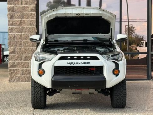 Used 2018 Toyota 4Runner TRD Off-Road Premium image 20