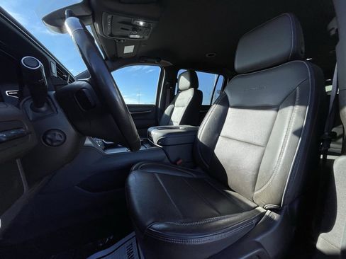 Used 2022 GMC Yukon XL Denali image 19