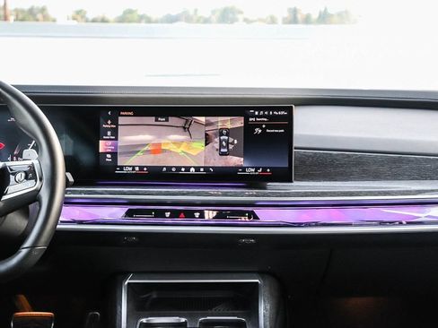 Used 2024 BMW 740i RWD image 15