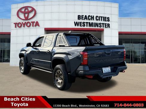 Used 2024 Toyota Tacoma Trailhunter image 8