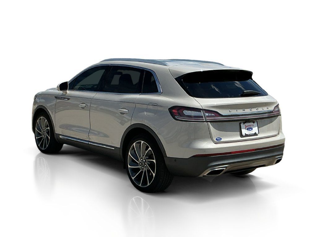 Used 2023 Lincoln Nautilus Reserve w/ Equipment Group 201A FWD image 5