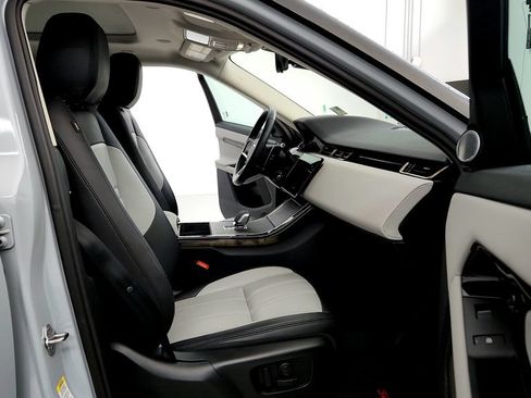 Used 2024 Land Rover Range Rover Evoque Dynamic SE AWD/4WD image 16