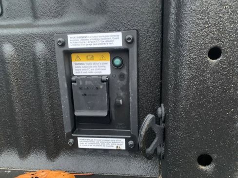 Certified 2024 Ford F250 Lariat w/ Black Appearance Package image 25