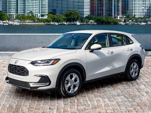 Certified 2023 Honda HR-V LX image 1