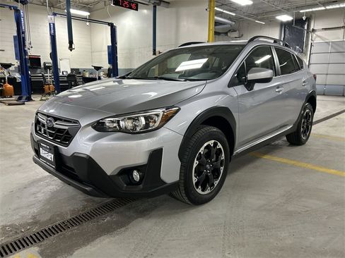 Certified 2023 Subaru Crosstrek 2.0i Premium image 4