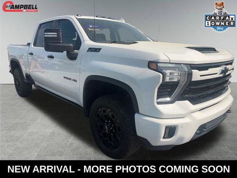 Used 2024 Chevrolet Silverado 2500 LTZ w/ LTZ Plus Package image 7