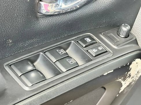 Used 2021 Nissan Titan PRO-4X AWD/4WD image 13