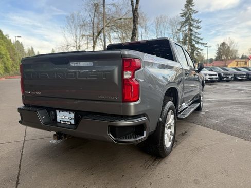 Used 2022 Chevrolet Silverado 1500 Custom w/ Safety Confidence Package image 13