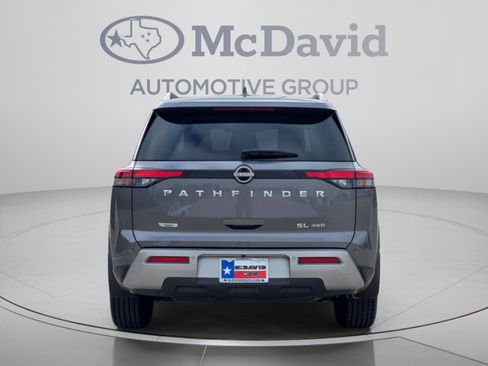 Used 2023 Nissan Pathfinder SL AWD/4WD image 5