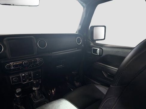 Used 2021 Jeep Wrangler Unlimited Sahara w/ Cold Weather Group AWD/4WD image 26