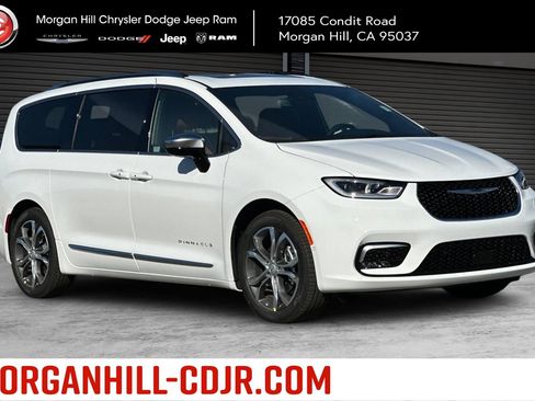 New 2026 Chrysler Pacifica Pinnacle image 1