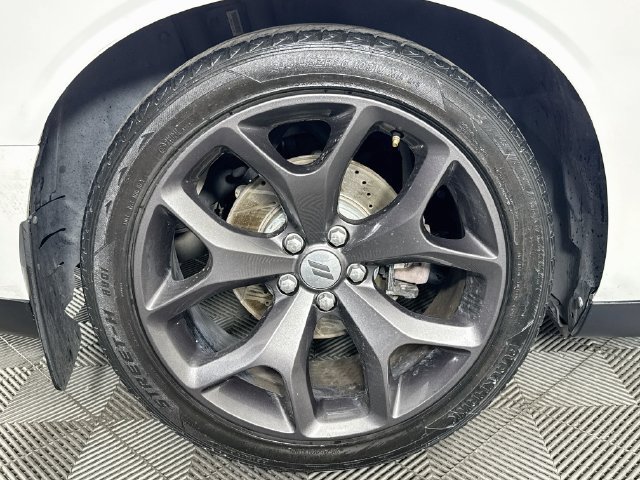 Used 2019 Dodge Challenger R/T RWD image 26
