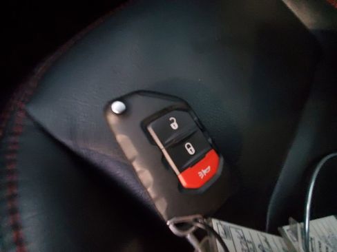 Used 2023 Jeep Gladiator Rubicon w/ LED Lighting Group AWD/4WD image 10