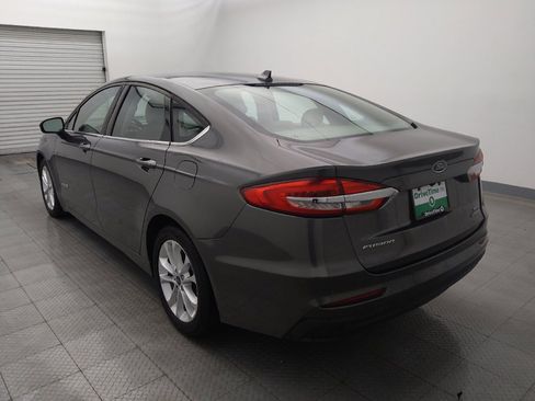 Used 2019 Ford Fusion SE image 5