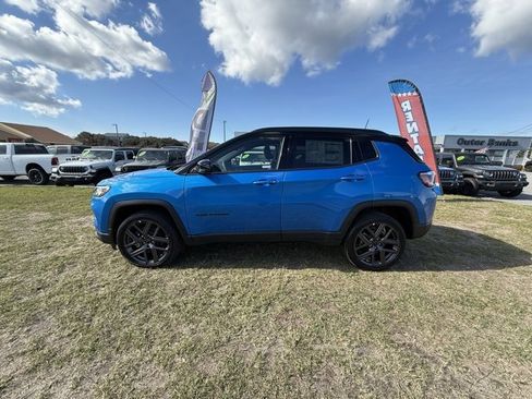 New 2026 Jeep Compass Limited image 4