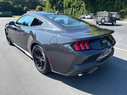 Used 2024 Ford Mustang GT RWD image 3