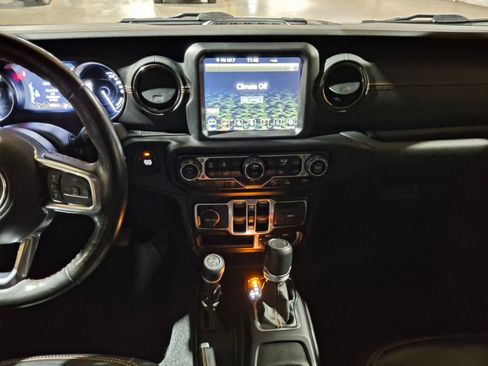 Certified 2021 Jeep Wrangler Unlimited Sahara AWD/4WD image 9